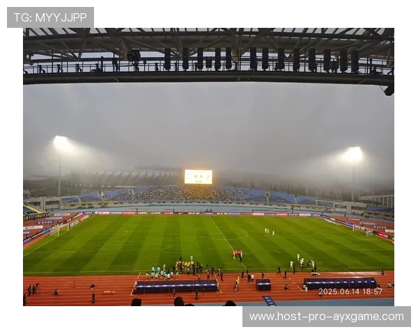 云南玉昆底线的传中为禁区制造持续威胁